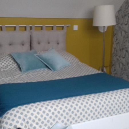 Chambre Dans Maison Privee Awoingt Exterior foto